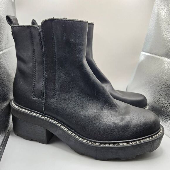 Calvin Klein Amina womens Ankle Boot Size 8M Line New Conditions - Picture 7 of 10